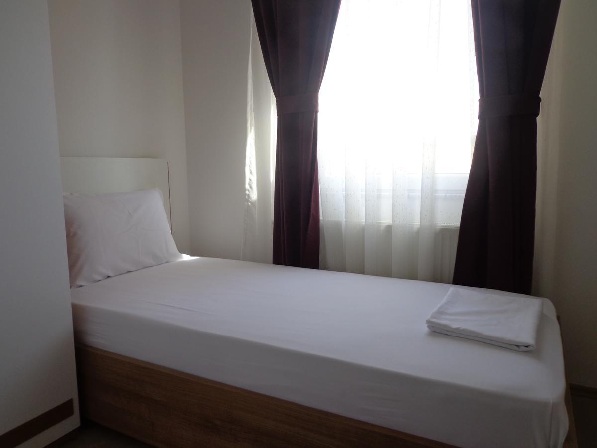 Hotel Rio Приштина Экстерьер фото