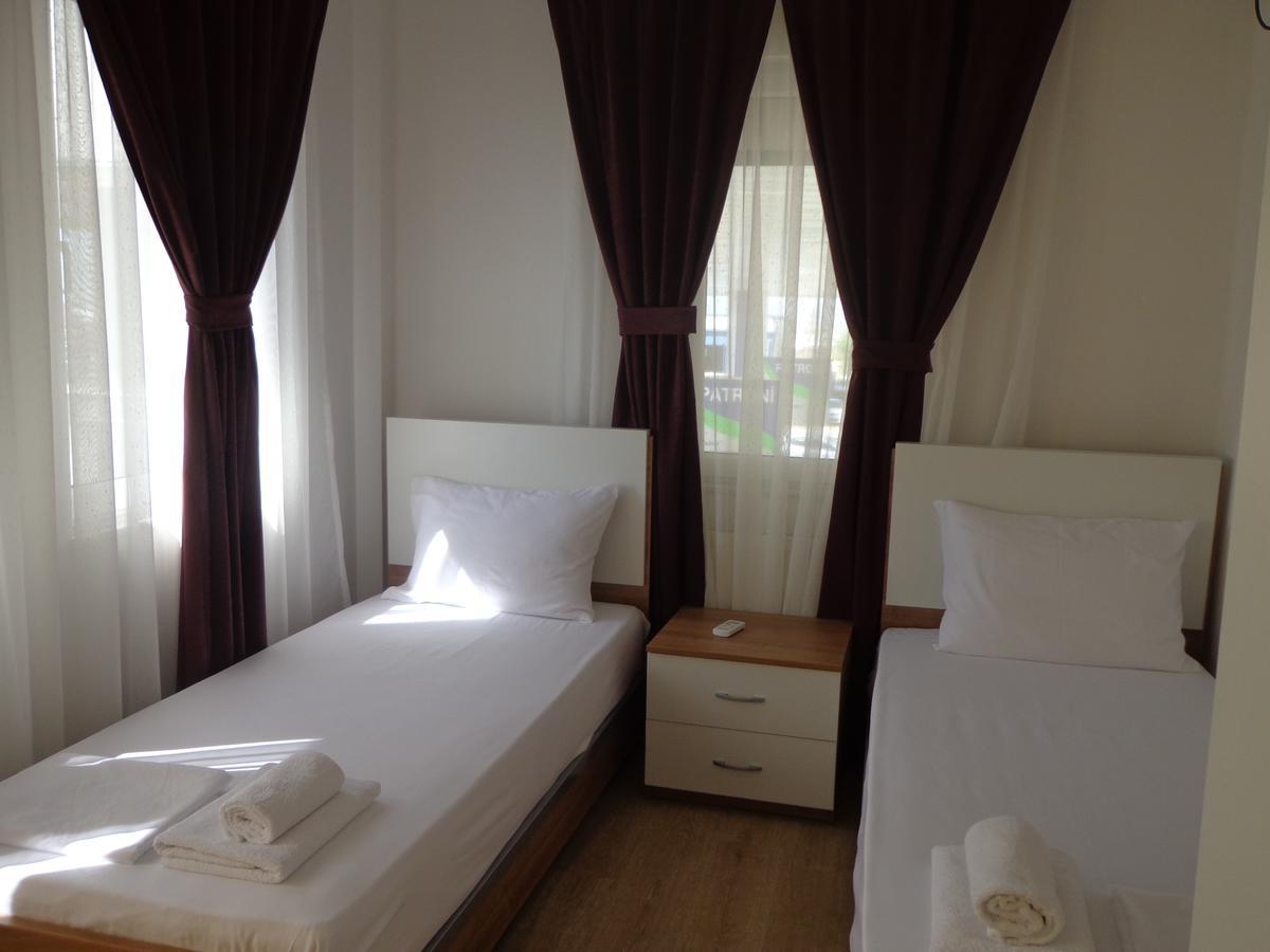 Hotel Rio Приштина Экстерьер фото